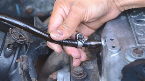 vacuum leak repair|6 Symptoms of a Vacuum Leak In a Car (and Repair。